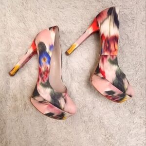 GUESS Ette Pastel Pink Blue Watercolor Floral Indie Sleeze Y2K Platform Heel 7